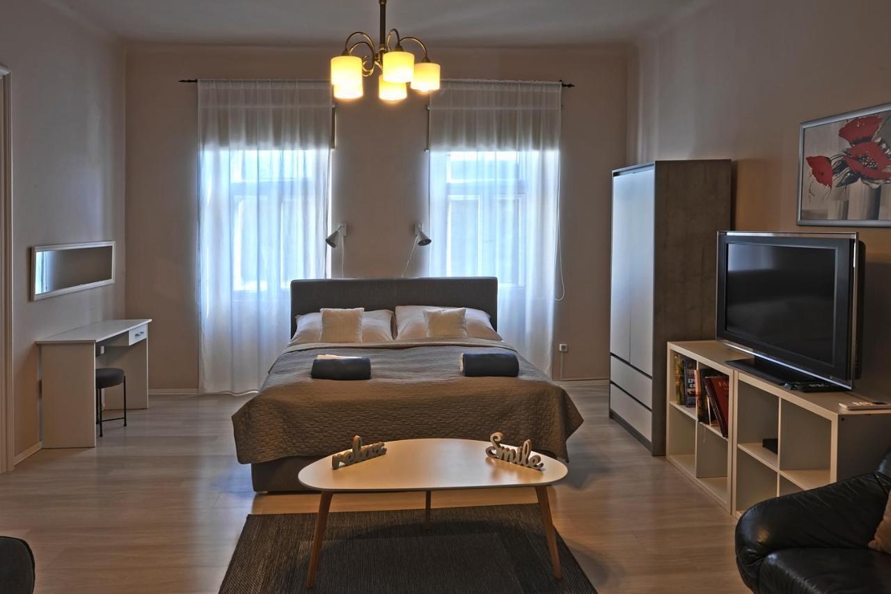 Demetrovics Udvarhaz Appartement
